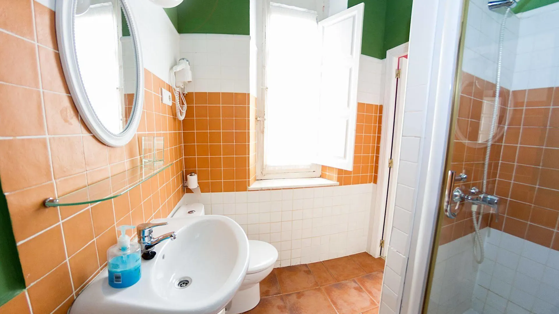Villa Alicia Guest House Malaga Spain